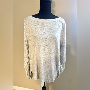 Anthropologie Ladies Shirt Cream/Gray Size Medium